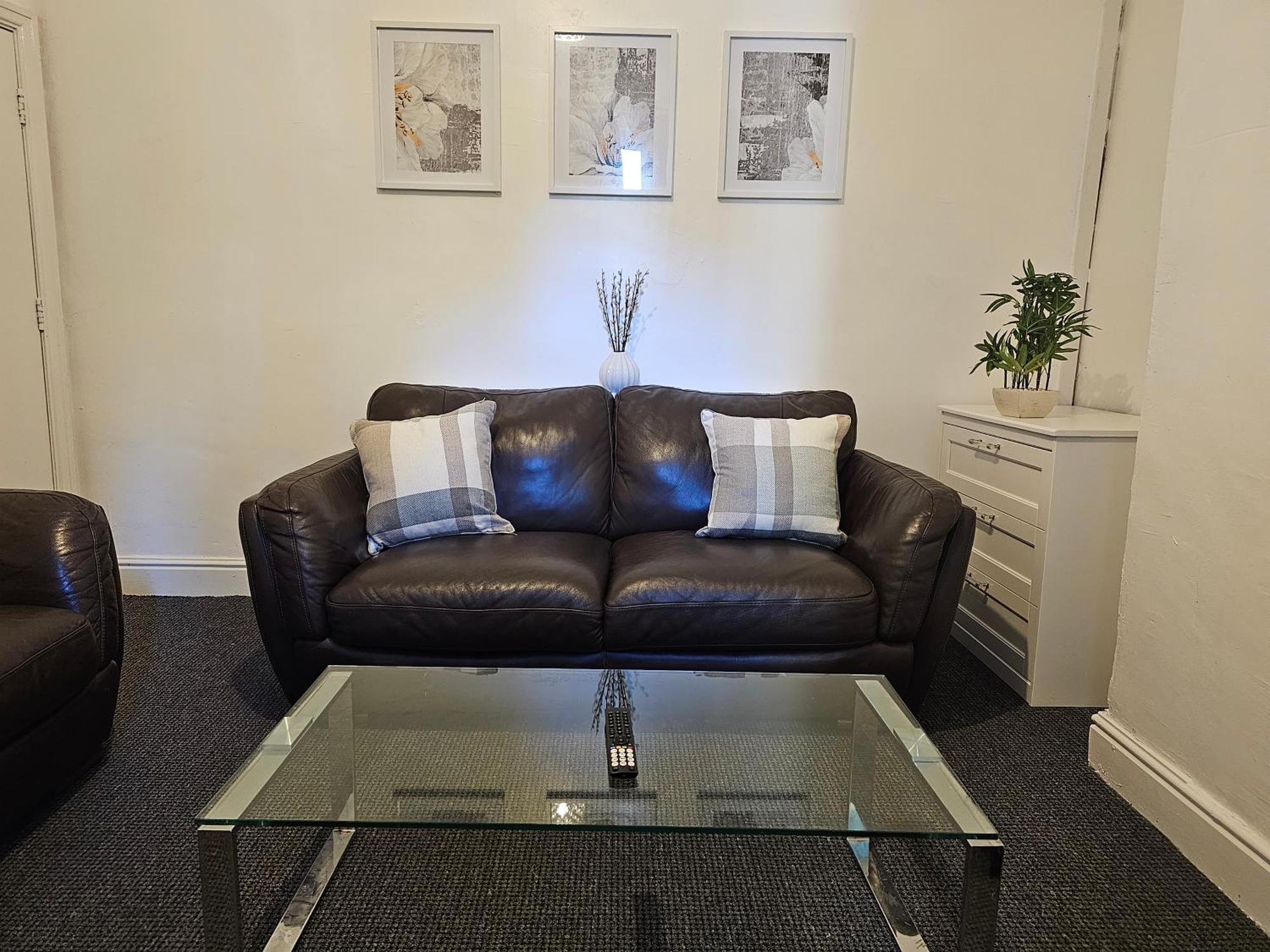 Convenient 3 Bed, Pr1 Near Uclan N Train Station Villa Preston  Room photo